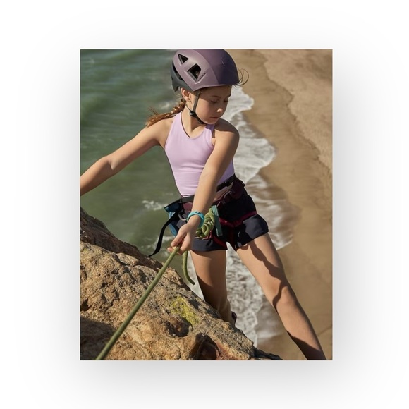 new Athleta Girl ✵ Run Free 2.5” UPF 40 Short ✵ Black 14 XL ✵ Recycled Materials - Picture 15 of 16